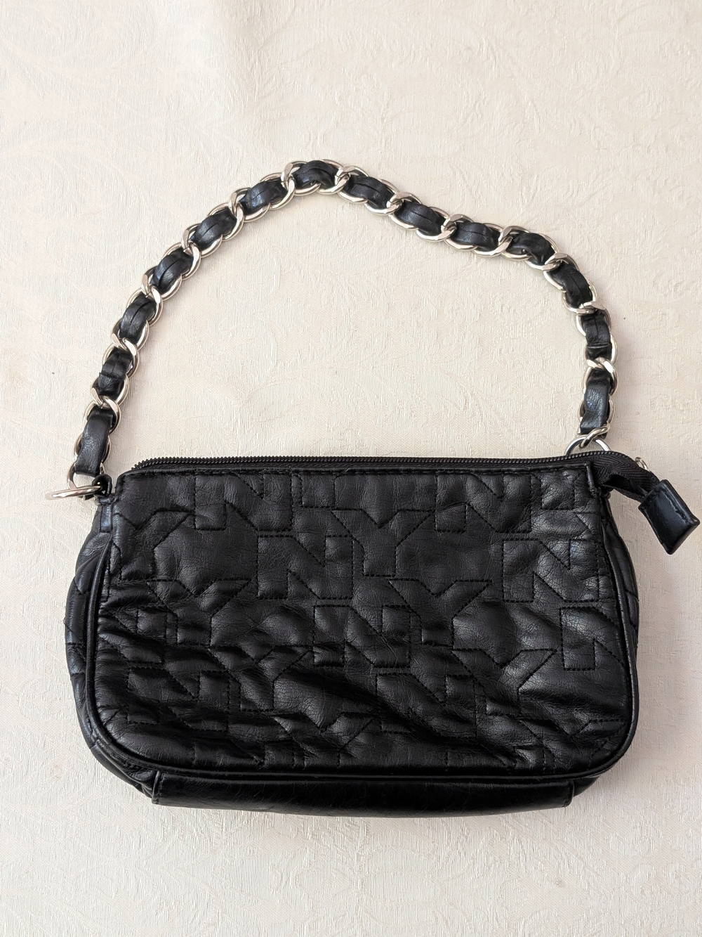 NY&C Black Quilted Shoulder Bag Chain Strap Zip Closure Silver Hardware Pockets